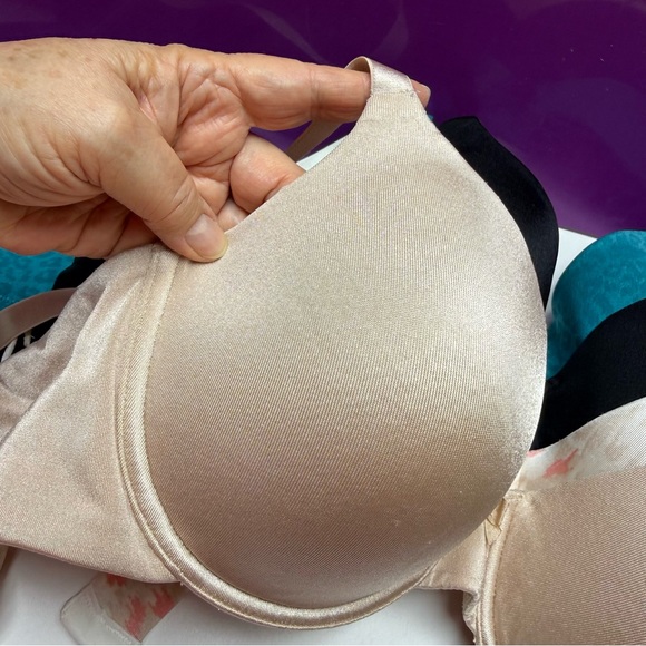 40B - 4 set Breezies Women's Bras - Black, Cream, Pink Camo and Teal - Picture 13 of 14